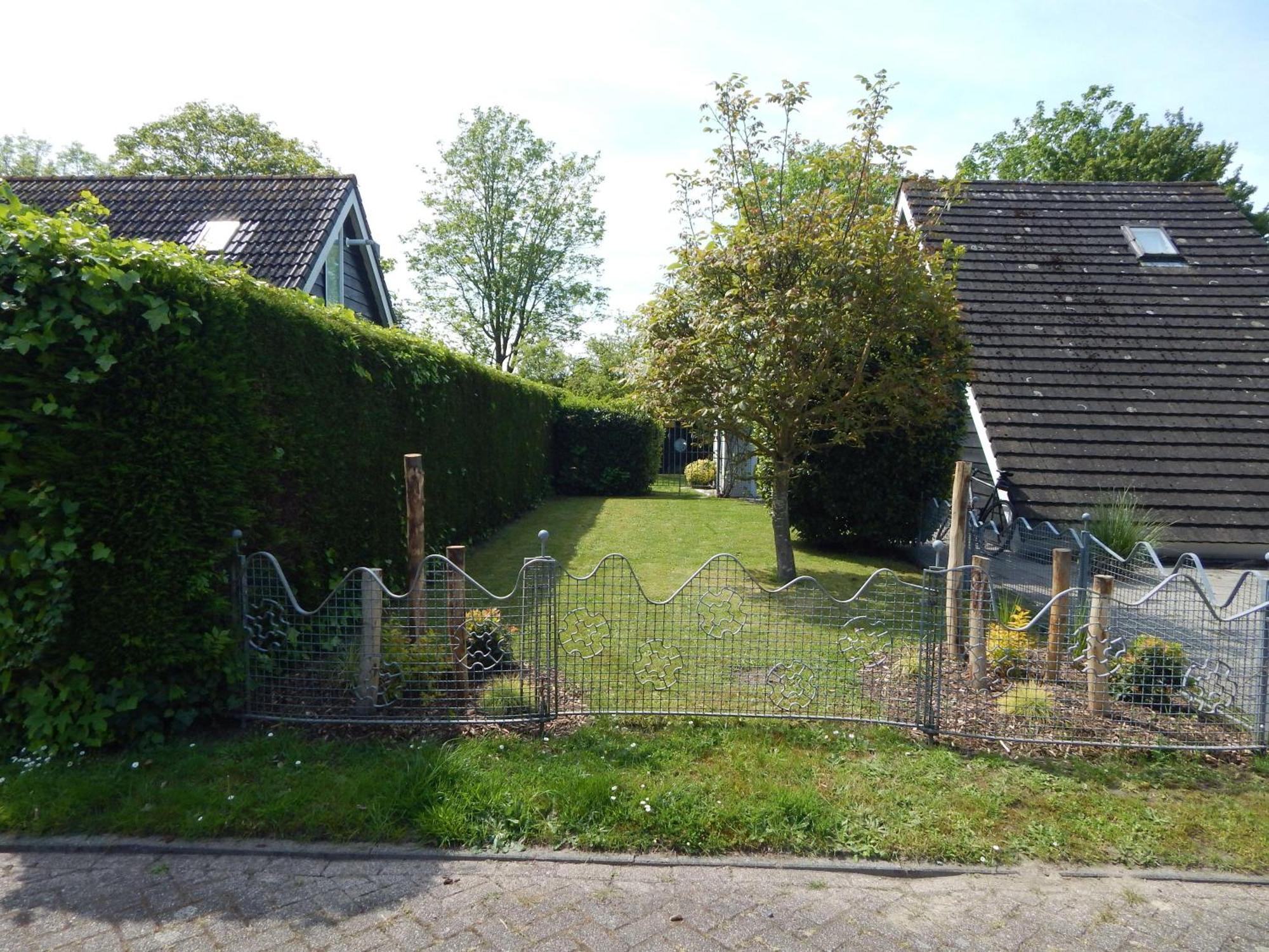 Wunderschoenes-freihstehendes-Ferienhaus-an-der-See-Sauna-Strand-Yachthafen-WLAN Bruinisse Exterior foto